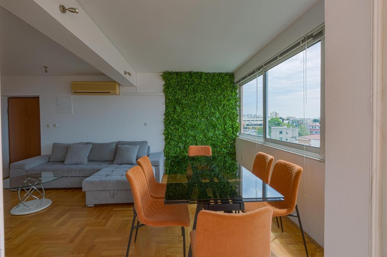 Big Nick's Penthouse Apartment